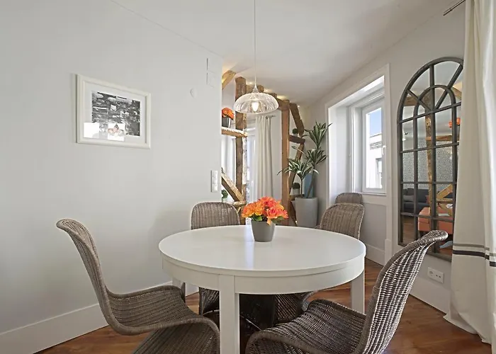 Duque-chiado Downtown Apartment