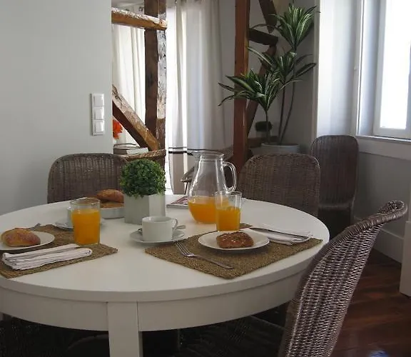 Duque-chiado Downtown Apartment